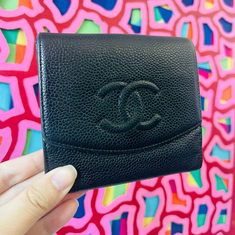 CHANEL Caviar Leather Compact Wallet